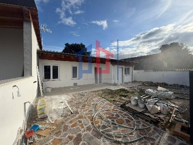 Foto Villa unifamiliare in Via Orvieto, Ardea Nuova Florida di 70 m²