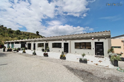 Foto Ufficio in Via Ischia I°, Grottammare Centro di 43 m² con 1 locali