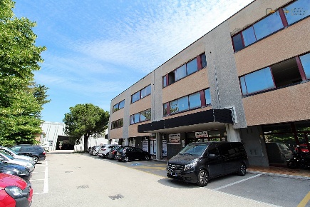 Foto Ufficio in Via Pomezia, San Benedetto del Tronto Porto d'Ascoli