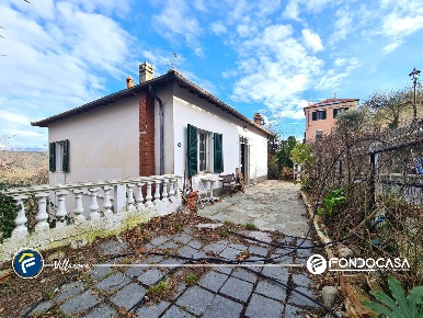 Foto Casa indipendente in Piazza IV Novembre, Testico Centro di 126 m²