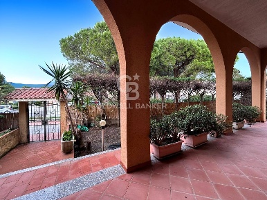 Foto Villa unifamiliare in Via Giacomo Puccini, Campo nell'Elba di 370 m²