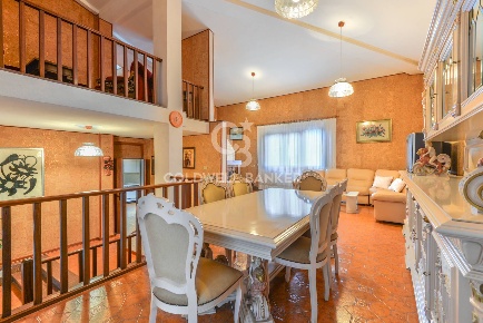 Foto Villa unifamiliare in Via Giacomo Puccini, Campo nell'Elba di 370 m²