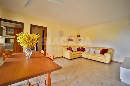 Foto Appartamento in VIA CERVINO 22, Bellusco Centro di 105 m² con 4 locali