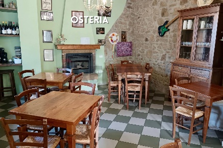 Foto Locale commerciale in PIAZZA MAZZINI 6, Roccastrada Roccatederighi