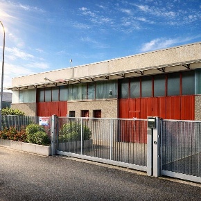 Foto Laboratorio in via S.Agata 30H, Mariano Comense Centro di 139 m²