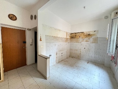 Foto Appartamento in Via Sapri, Genova Lagaccio di 60 m² con 5 locali