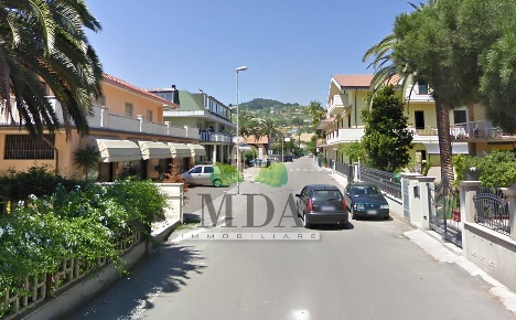 Foto Locale commerciale in VIA BOLZANO, Martinsicuro Centro di 180 m²