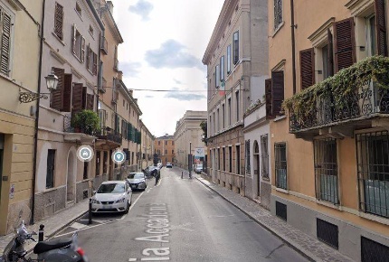 Foto Appartamento in via Cavour, Mantova Centro di 90 m² con 2 locali