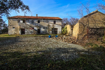 Foto Rustico a Polverigi di 400 m² con 7 locali in vendita