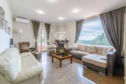 Foto Villa unifamiliare in VIA MONTE PIZZUTO 40, Mentana Centro di 600 m²