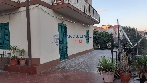 Foto Appartamento in VIA CORSO  FARO SUPERIORE, Messina di 132 m²
