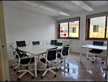 Foto Ufficio in Via Circumvallazione, Avellino Centro Storico di 100 m²