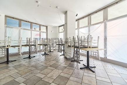 Foto Bar in via Roma 23, Terno d'Isola Centro di 125 m² con 3 locali