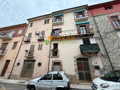 Foto Appartamento in Corso Umberto I, Guardialfiera di 150 m² con 3 locali