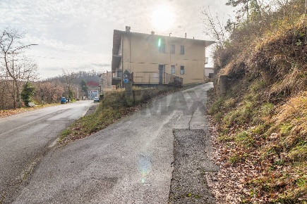 Foto Appartamento in Via Mario Luzi 112, Semproniano Centro di 139 m²