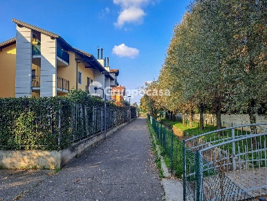 Foto Appartamento in Via Corpo degli Alpini 9, Corbetta Semicentro, Isola