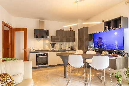 Foto Appartamento in Via Edmondo De Amicis 56, Floridia di 75 m² in vendita