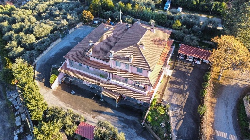 Foto Villa unifamiliare in Via Tor Sant'Antonio, Fonte Nuova di 700 m²