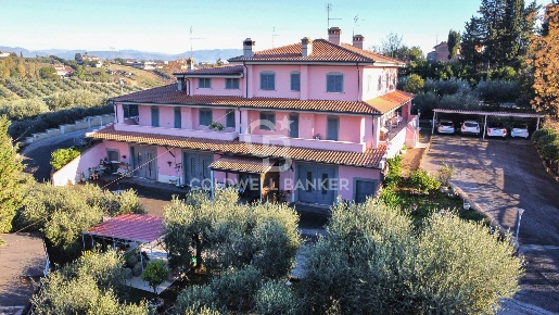 Foto Villa unifamiliare in Via Tor Sant'Antonio, Fonte Nuova di 700 m²