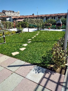 Foto Attività commerciale in Terrazza della Repubblica, Viareggio di 650 m²