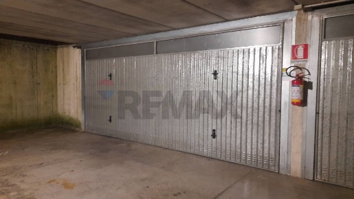 Foto Posti auto in Via Carosso, Almenno San Bartolomeo Carosso di 40 m²