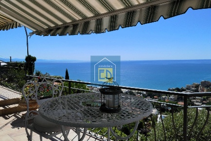 Foto Villa unifamiliare in Via Poggio dell'Orizzonte 65, Albissola Marina