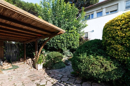 Foto Villa unifamiliare in Viale Gorgia di Leontini 260, Roma Casal Palocco