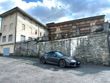 Foto Attività commerciale in Via Murasse Trupà 20, Mezzenile Centro