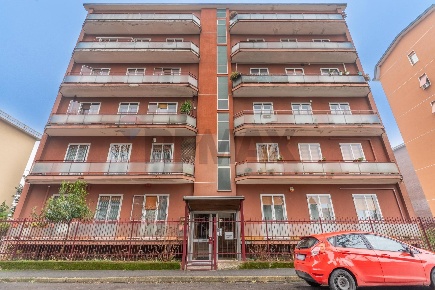 Foto Appartamento in Via Monte Grappa 18, Rho San Martino - Ghisolfa