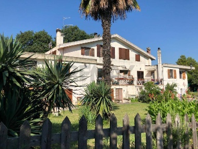 Foto Case semi ndipendenti a Silvi Pianacce, Colle Stella di 230 m²