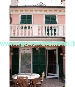 Foto Villa a schiera in via garroni, Savona Lavagnola, Santuario, Montemoro