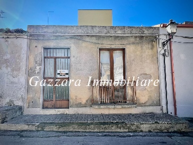 Foto Appartamento in Principessa Jolanda, Canicattini Bagni di 110 m²