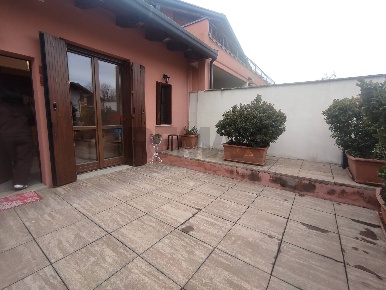 Foto Villa a schiera in via leonardo da vinci 26, Fino Mornasco di 152 m²