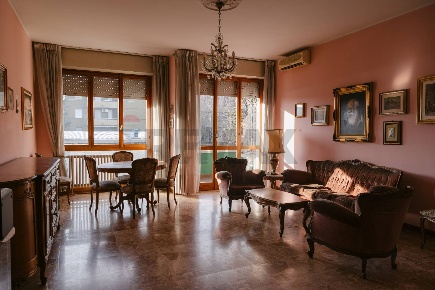 Foto Appartamento in VIA NINO BIXIO 18, Agrate Brianza Centro di 157 m²