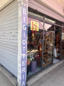 Foto Locale commerciale in via aurelia 483, Roma Aurelio - Val Cannuta