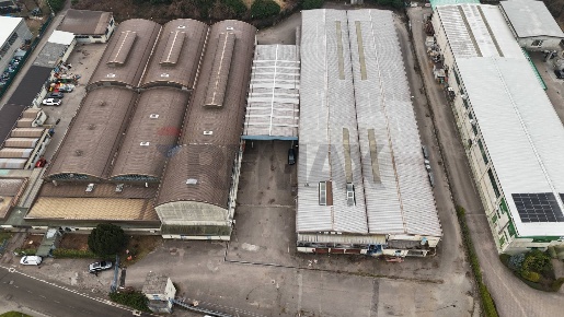 Foto Locale commerciale in via comolli 15, Arcisate Centro di 3600 m²