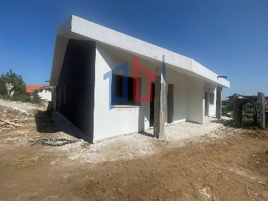 Foto Case semi ndipendenti in Via Venezia, Ardea Nuova Florida di 90 m²