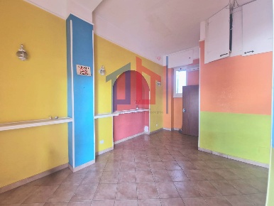 Foto Locale commerciale in Largo Genova, Ardea Nuova Florida di 33 m²