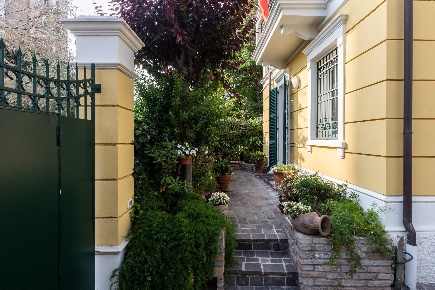 Foto Villa unifamiliare in Viale Trieste 134, Pesaro Mare di 330 m²