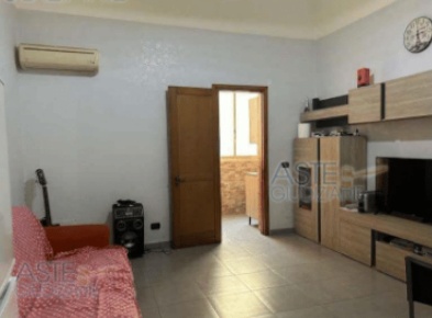 Foto Appartamento in Via Duca di Genova 22, Taranto di 63 m² con 3 locali