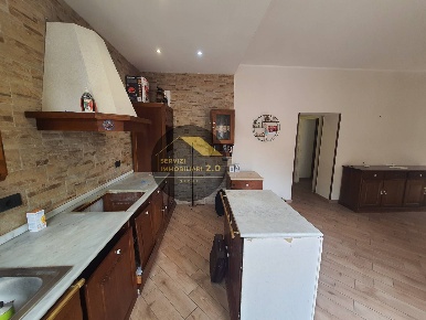 Foto Appartamento in via mirzio 2, Subiaco Centro di 90 m² con 3 locali
