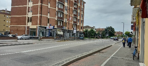 Foto Locale commerciale in Via Bologna 91, Ferrara Foro Boario di 100 m²