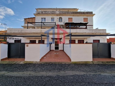 Foto Appartamento in VIA BERNA 2, Pomezia Torvaianica - Surf Music di 75 m²