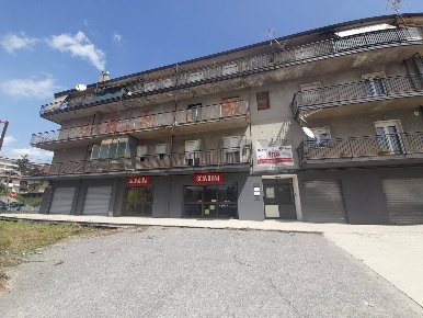 Foto Appartamento a Serra San Bruno Centro di 110 m² con 4 locali