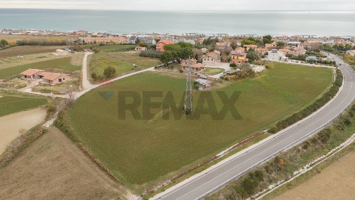 Foto Terreno agricolo in via marina alta, Montemarciano di 8718 m²