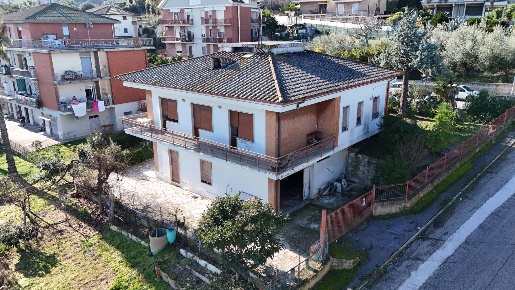 Foto Villa unifamiliare in Via Santa Maria Goretti 22, Santa Lucia