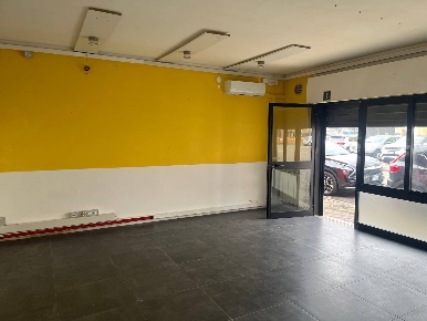 Foto Negozio in Via Giovanni Verga, Ferrara Aeroporto di 40 m² con 1 locali