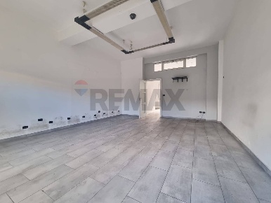 Foto Locale commerciale in Via Don Raffaele Abete 26, Melito di Napoli