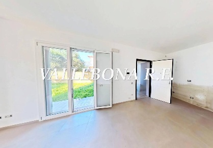 Foto Appartamento in Via De Andre, Carloforte di 124 m² con 4 locali