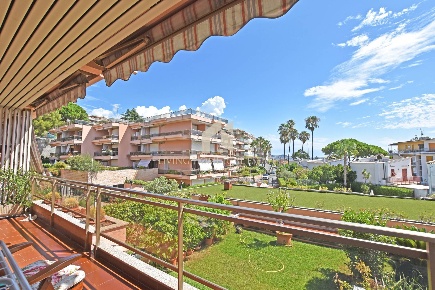 Foto Appartamento in Via Padre Semeria, Sanremo Foce - Semeria di 50 m²